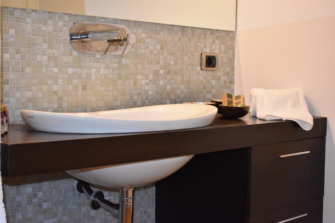 I Vicere B&B Deluxe Neapel Exteriör bild