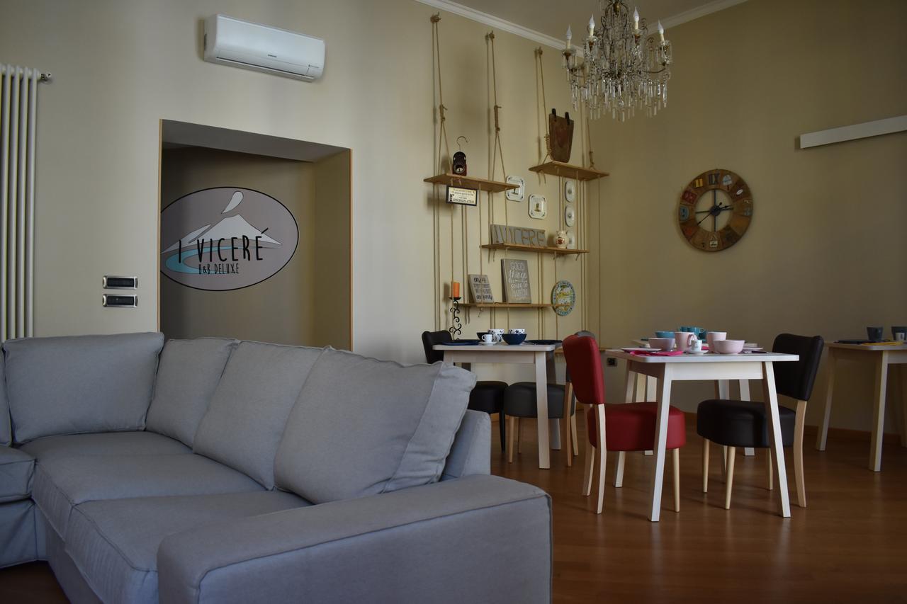 I Vicere B&B Deluxe Neapel Exteriör bild